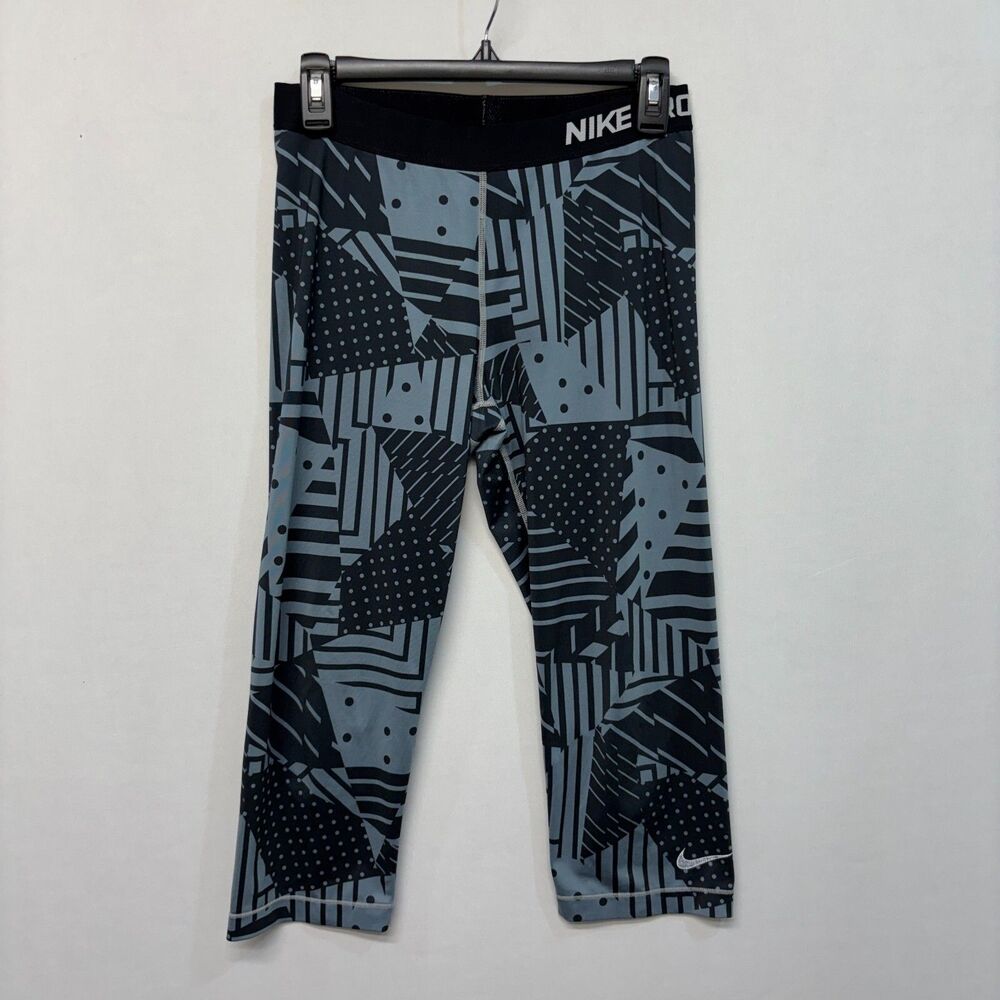 Nike Pro Women Active Capri Crop Leggings Size Large Gym Workout M294 -13